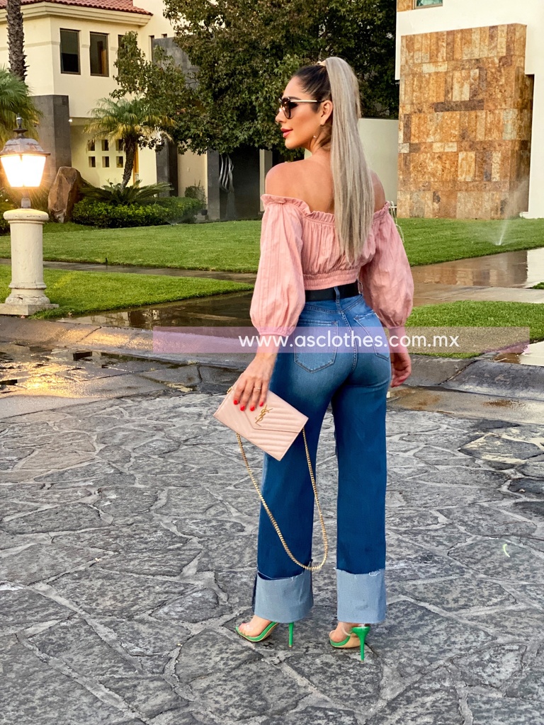 BLUSA CROP A LOS HOMBROS