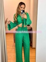CONJUNTO PANTALON HOLGADO Y TOP ONDAS EN TELA