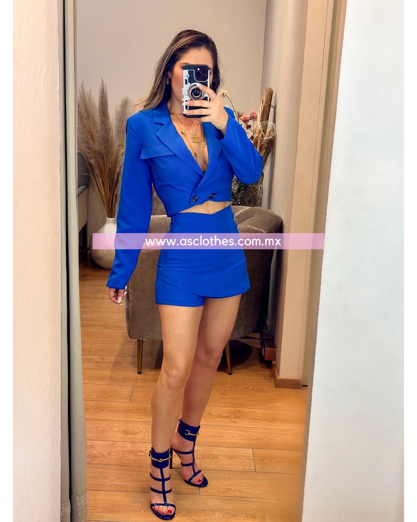 BLAZER CROP TOP CON BOLSA AL FRENTE