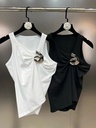 BLUSA CON MANO