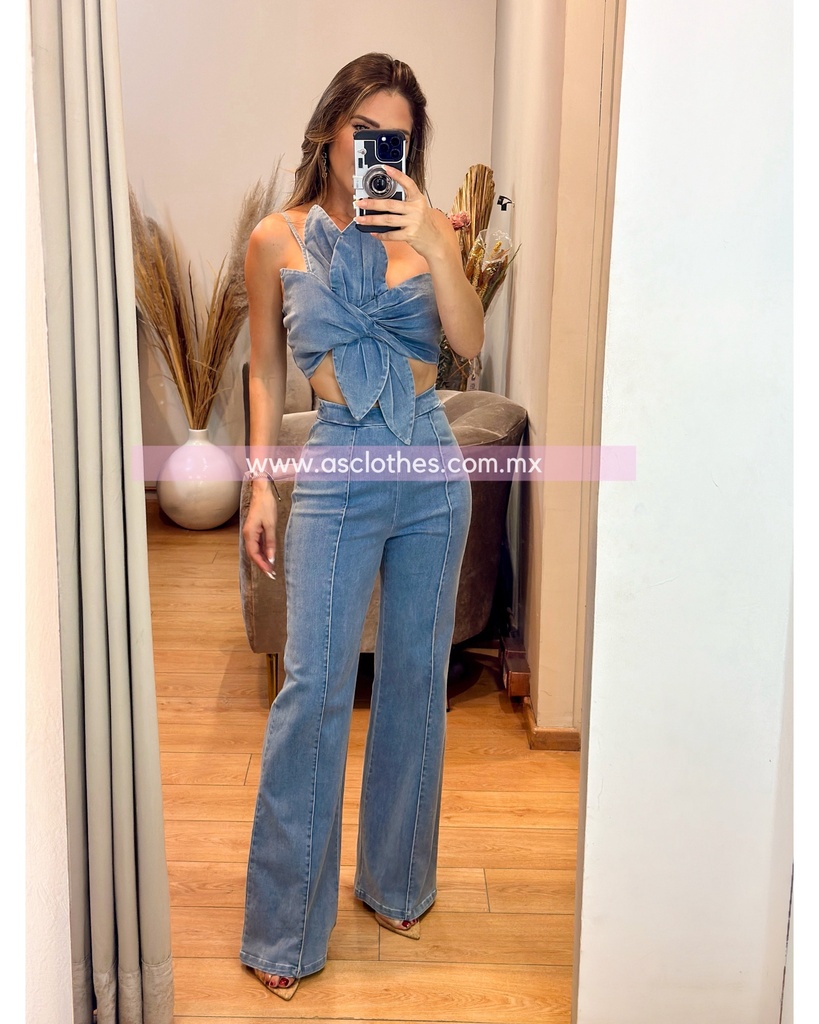 CONJUNTO DE PANTALON Y TOP DE FLOR