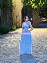MAXI DRESS TULL OLANES UN HOMBRO CON DETALLES EN GAJOS