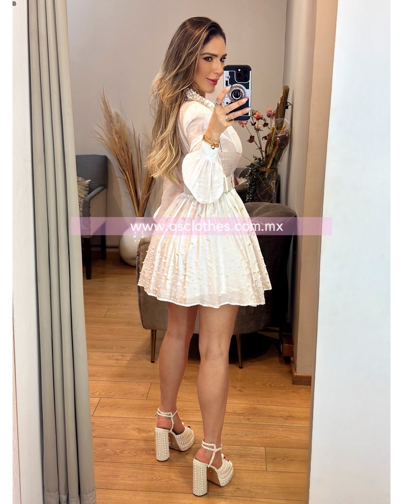 VESTIDO VOLADITO CON PERLAS Y CINTO CON PIEDRAS