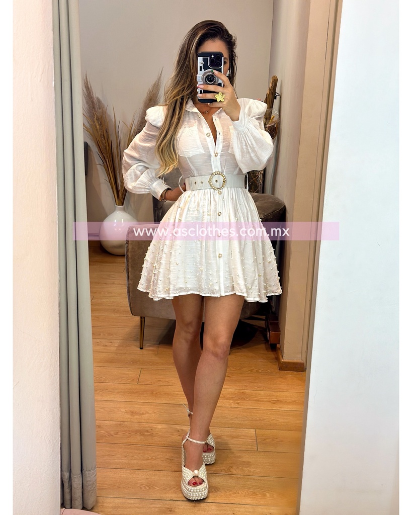VESTIDO VOLADITO CON PERLAS Y CINTO CON PIEDRAS