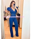 PALAZZO CON RUFFLES HOMBROS Y HEBILLAS EN CINTURA
