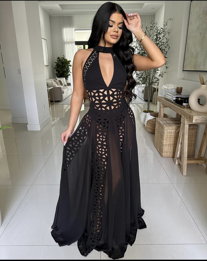 MAXI DRESS TRANSPARECIAS FIGURAS TRIANGULARES CON VICKINY
