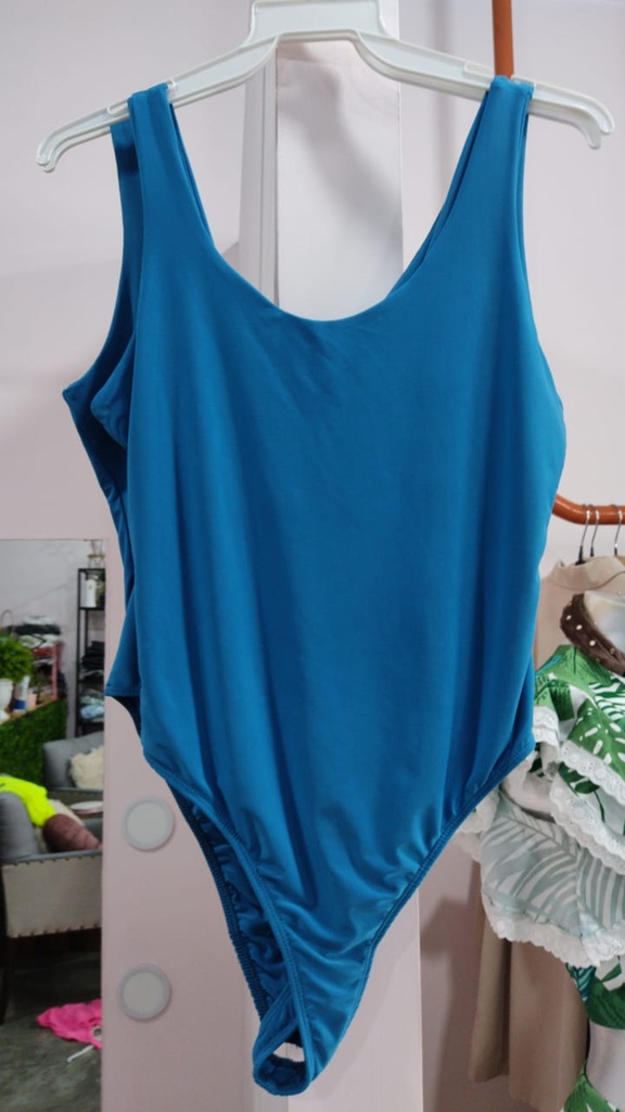 PANTIBLUSA BASICA TIRANTES 