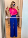 BLUSA SIN MANGA CON HOMBRERA  TIPO SATINADA