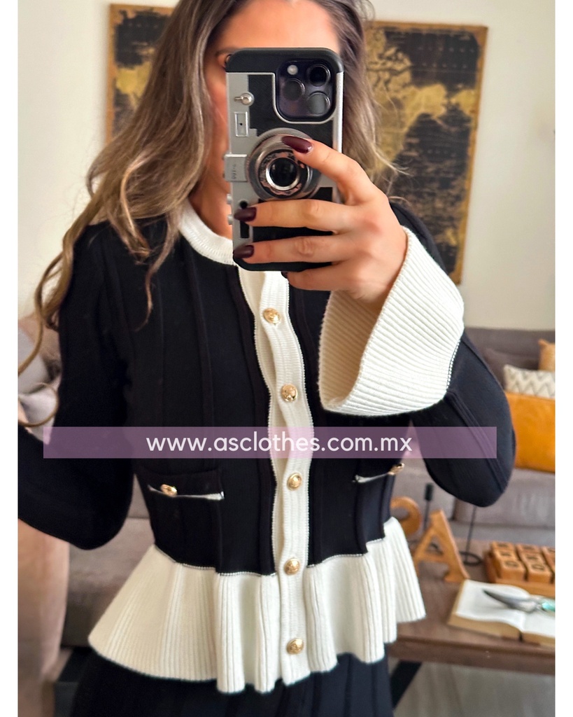 TRAJE PANTALON/SUETER BICOLOR CON OLAN 