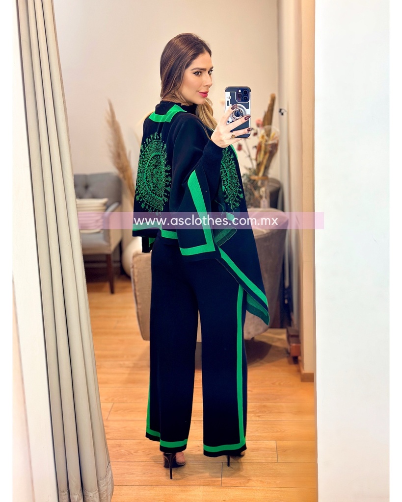 SET DE 3 PZS PANTALON, BLUSA Y CAPA 