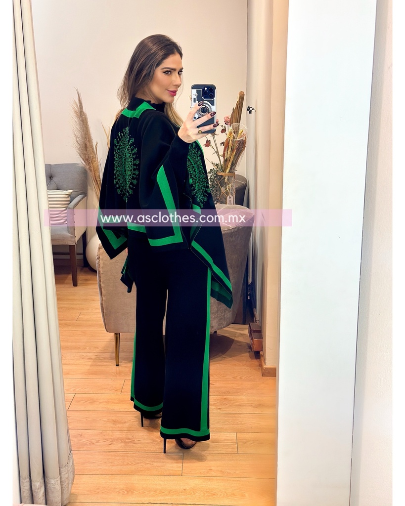 SET DE 3 PZS PANTALON, BLUSA Y CAPA 