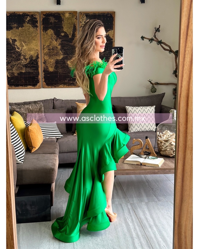 MAXI DRESS FIESTA PLUMAS EN HOMBROS