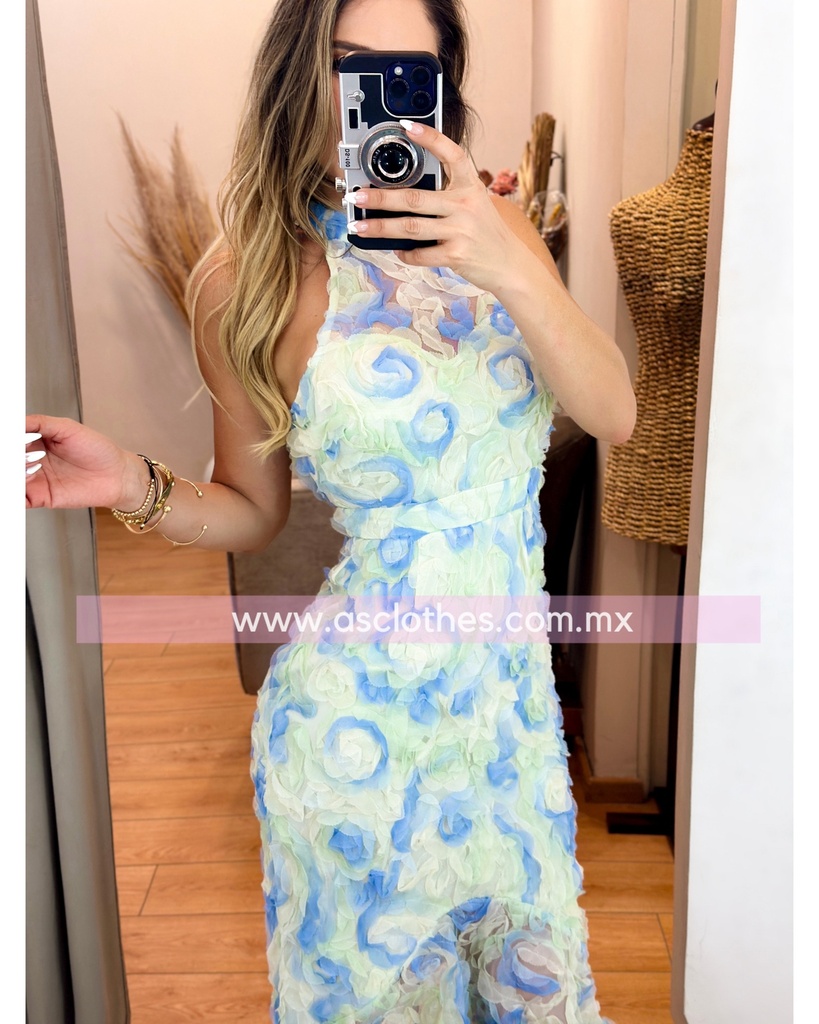 MIDI DRESS ASIMETRICO FLORES RESALTADAS