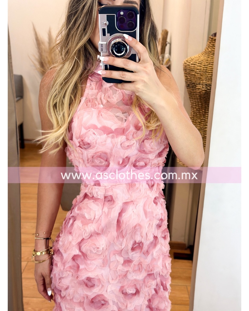MIDI DRESS ASIMETRICO FLORES RESALTADAS