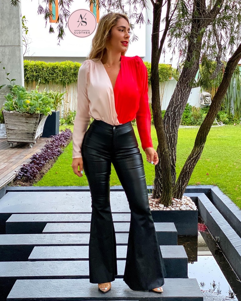 PANTIBLUSA BICOLOR