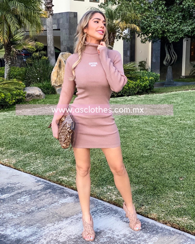 MINI VESTIDO TEJIDO GRIS LETRAS PECHO