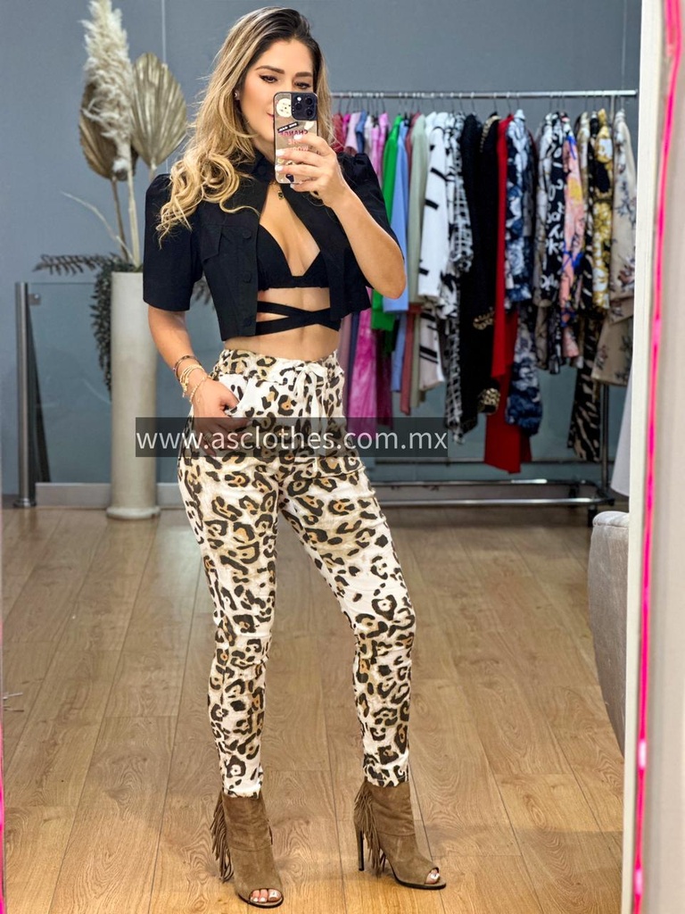 BLUSA CON CROP TOP
