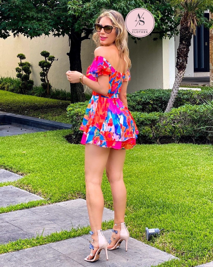 ROMPER A LOS HOMBROS MULTI FLORAL