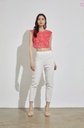 BLUSA FLORES RESALTADAS