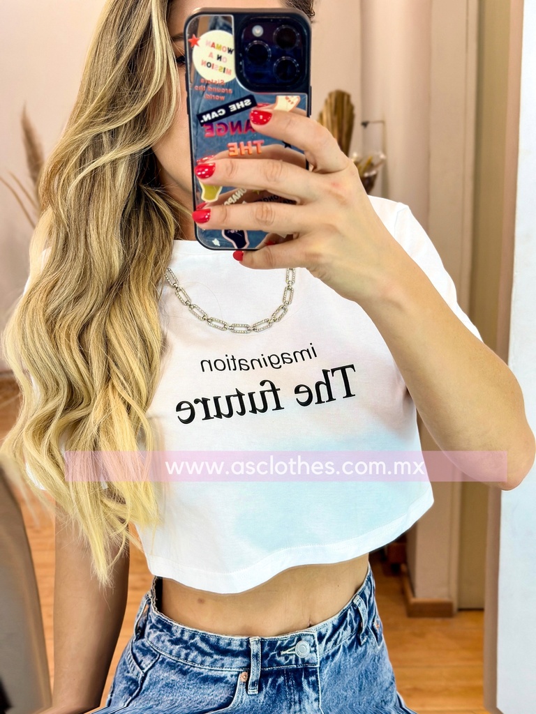 BLUSA CROP CON CADENA 