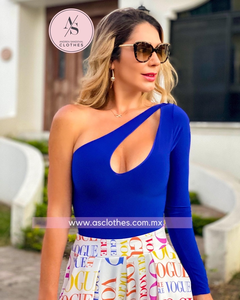 PANTIBLUSA UNA MANGA ESCOTE CRUZADO