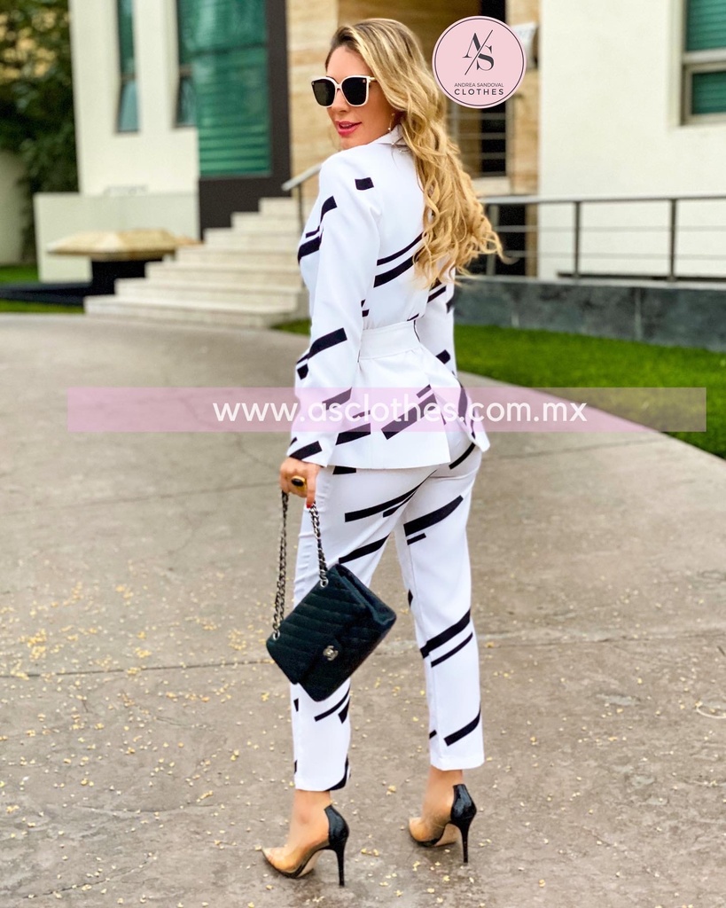 CONJUNTO SACO/PANTALON 