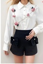 CAMISA CON ROSAS ROSA Y CADENA