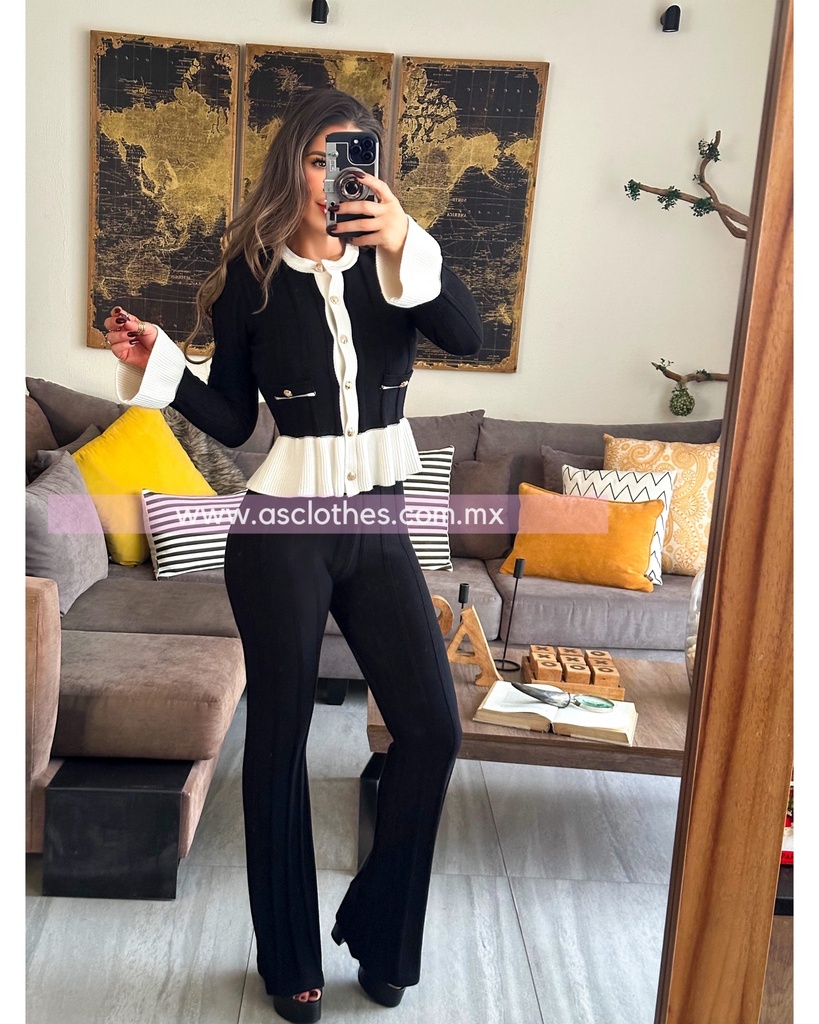 TRAJE PANTALON/SUETER BICOLOR CON OLAN 
