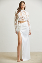 SET DE BLUSA ENCAJE CON TRABSPARENCIAS Y FALDA SEDA 