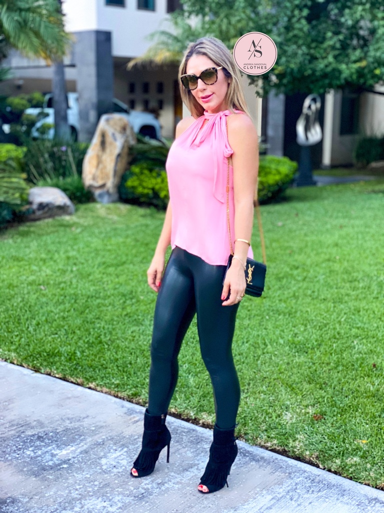 BLUSA MOÑO CUELLO SIN MANGAS