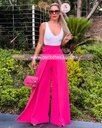 PANTALON CON FALDON LATERAL