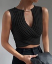 BLUSA TEJIDA CRUZADA CON CADENA CUELLO