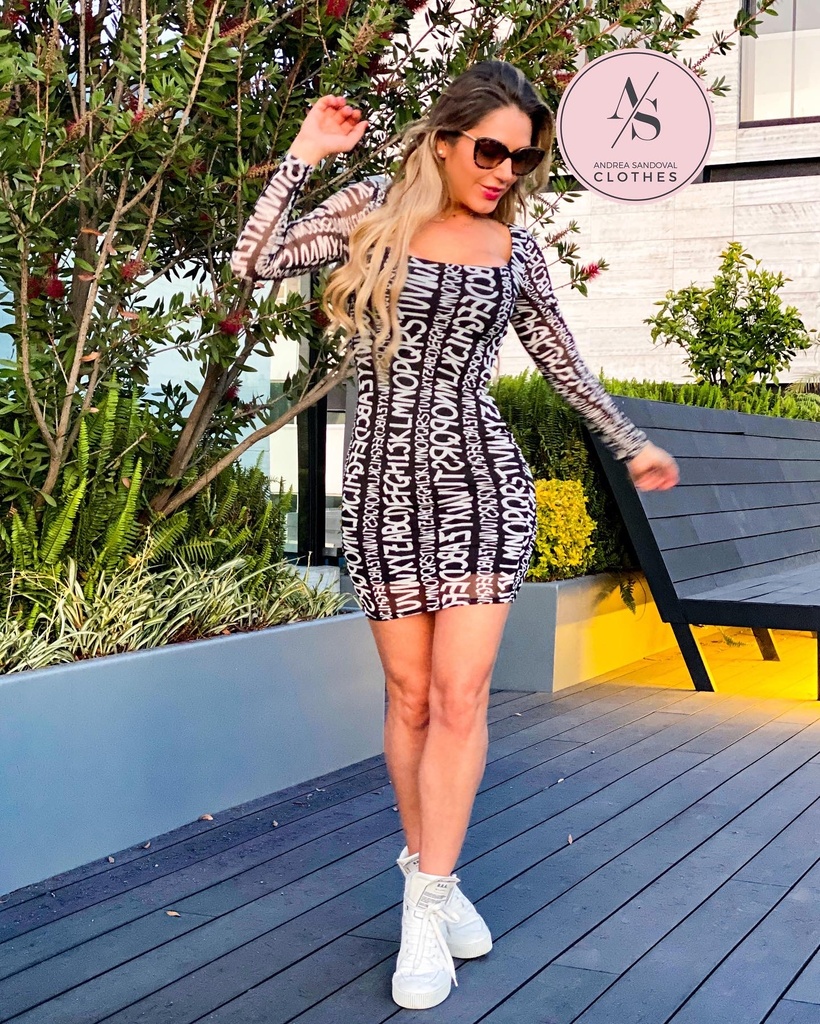 VESTIDO LETRAS 