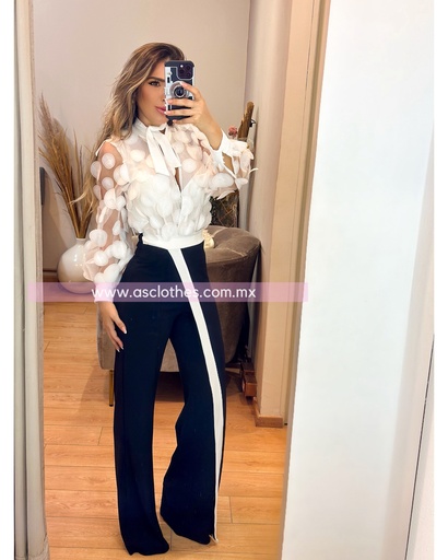 PANTALON CON FALDON LINEA BLANCA