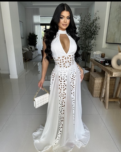 MAXI DRESS TRANSPARECIAS FIGURAS TRIANGULARES CON VICKINY