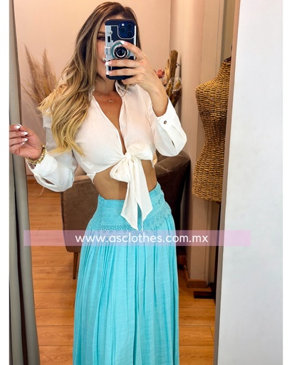 BLUSA TIPO LINO AMARRADERA ENFRENTE