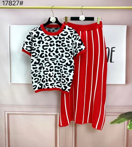 [17751] SET DE FALDA A RAYAS Y BLUSA ANIMAL PRINT