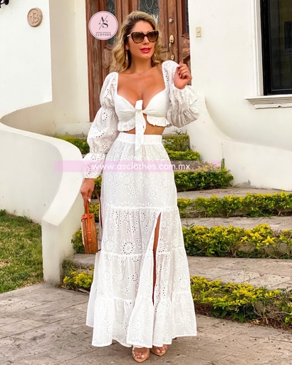 CONJUNTO FALDA TELA ESTILO GUIPUR