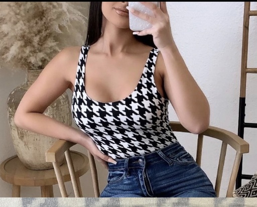 BODY TIRANTES PATA DE GALLO