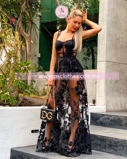 MAXI DRESS CON TRASPARENCIAS FLORES BORDADO