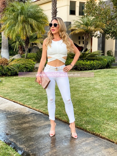 BLUSA CROP CON TIRANTE CRIZADO ABDOMEN