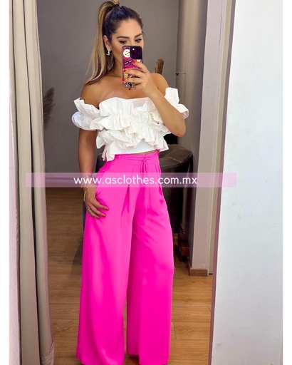 PANTALON CORTE RECTO CON CINTO 