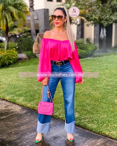BLUSA A LOS HOMBROS SATIN