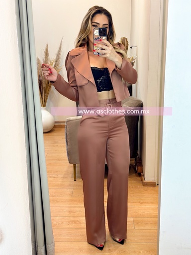 CONJUNTO PANTALON SACO SATIN 